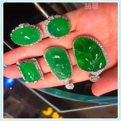 绿水晶貔貅项链翡翠寓意
